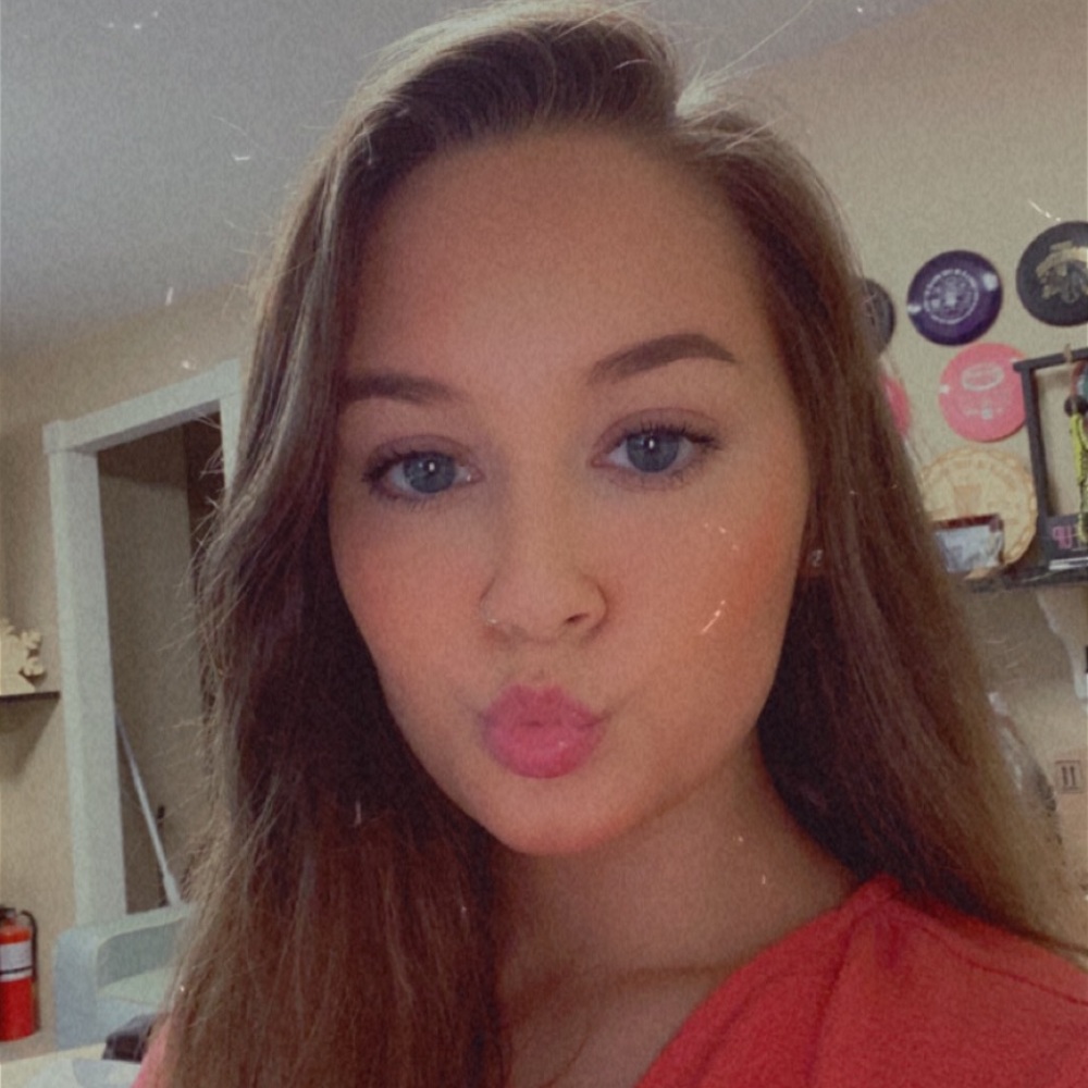 Meet your Posher, Alexus